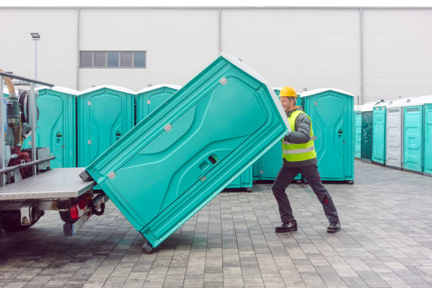 Best Portable bathroom rental  in Boulevard Gardens, FL